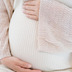 在品牌Ⓜ方面，我们的创🕵作者合作🚉中心使品牌🙇‍♀️更容易找到创作😟📕者并开🇧🇿